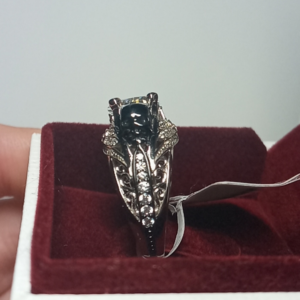 Skull ring - Picture 3 of 5